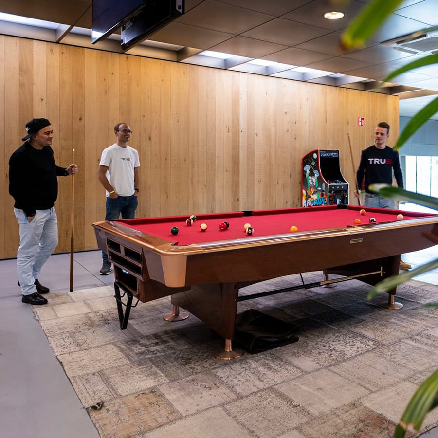 Pool True