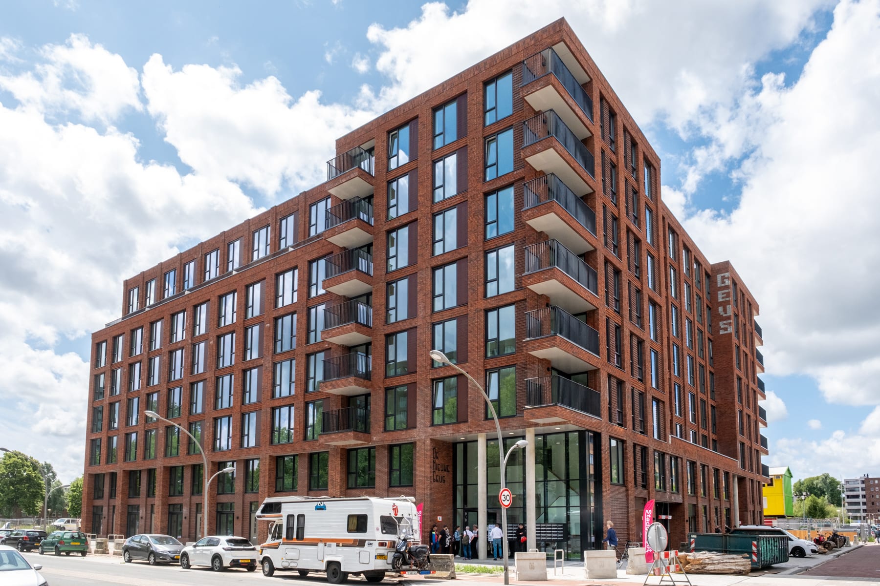 Gebouw de Nieuwe Geus in Amsterdam Nieuw-West