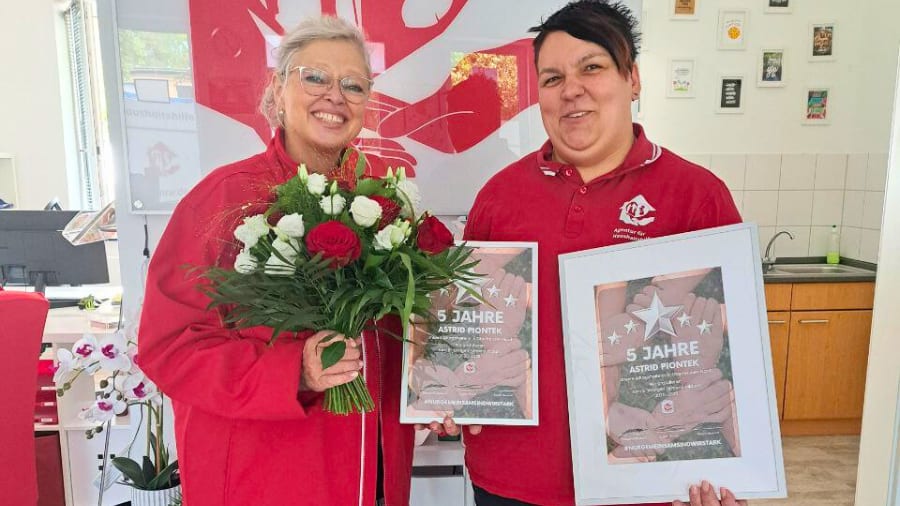 Astrid together with her District Manager