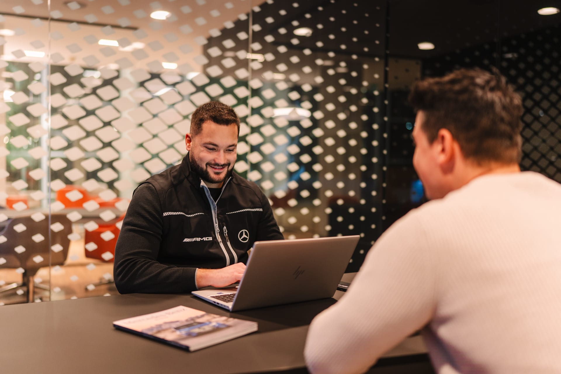 Alternance chez RCM en conseil client Mercedes-Benz