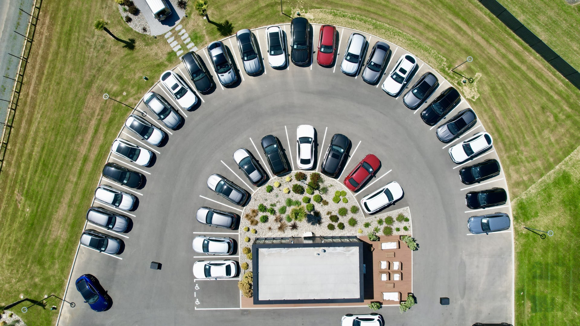 Parc de véhicules Mercedes-Benz chez SAGA, groupe RCM