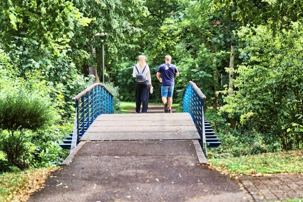 Spaziergang durch den Park