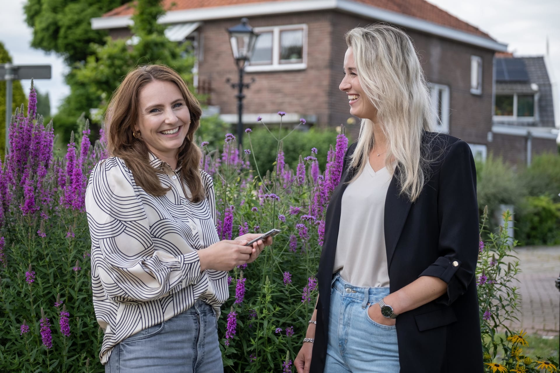 Afbeelding van collega's Anne en Yentl in Krimpen