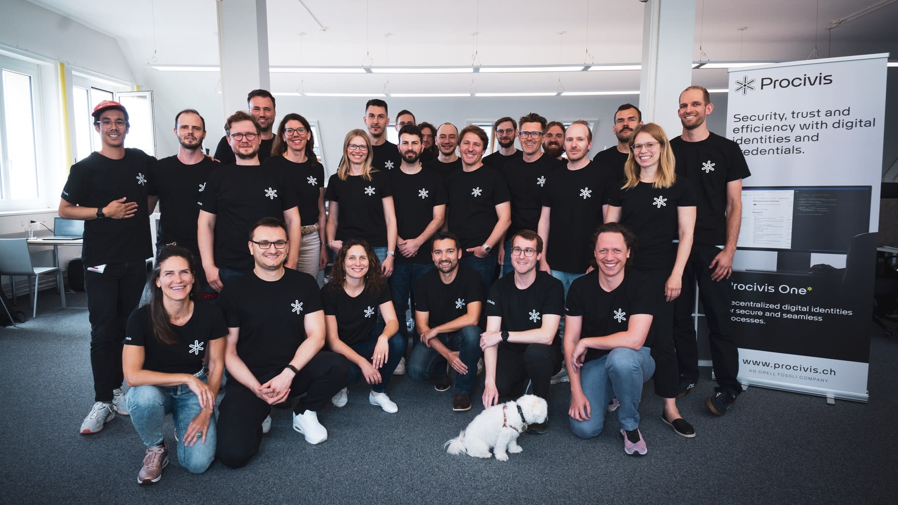 Group Picture with Procivis Thirts