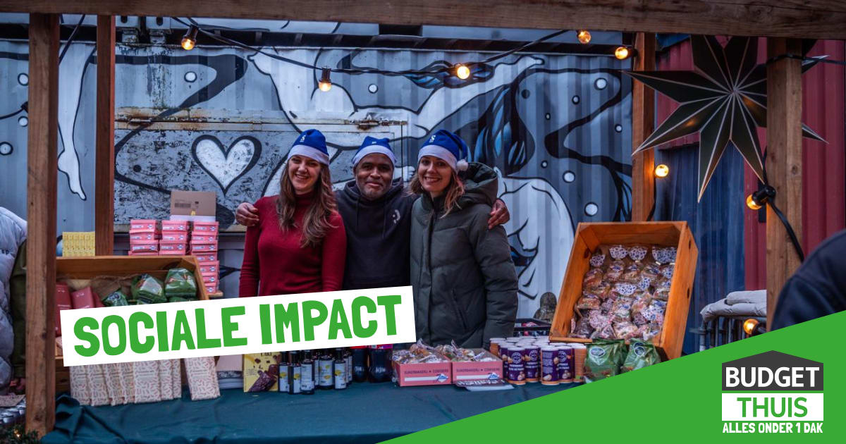 Vrijwilligerswerk op de kerstmarkt door 3 collega's 