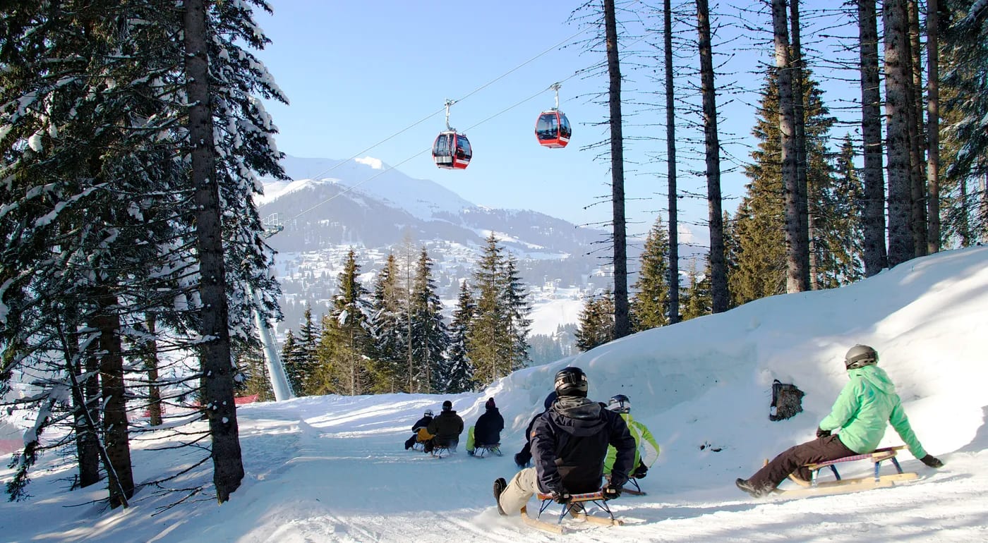 Jobs Valbella Resort Freizeitaktivitäten Winter Schlitteln Lenzerheide