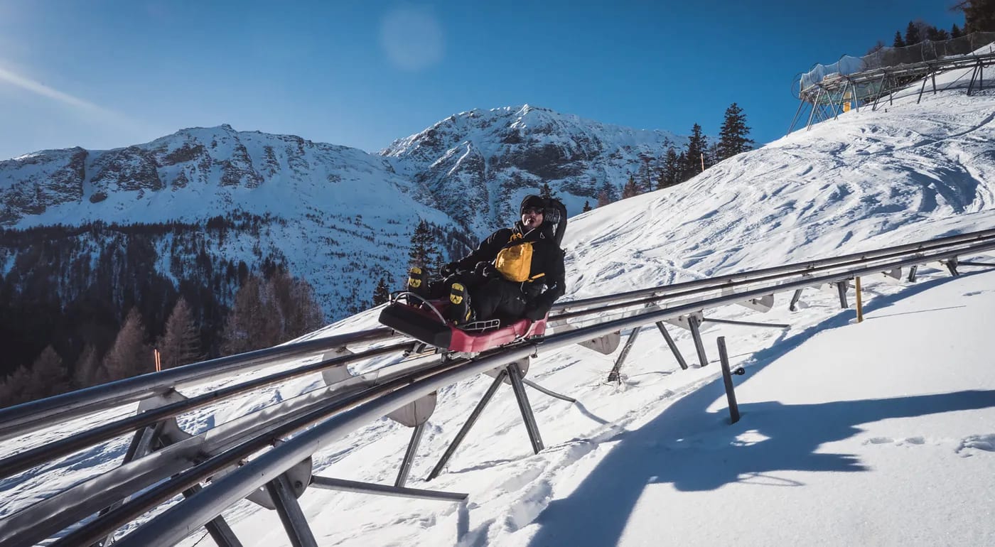 Jobs Valbella Resort Freizeitaktivitäten Winter Rodeln Lenzerheide