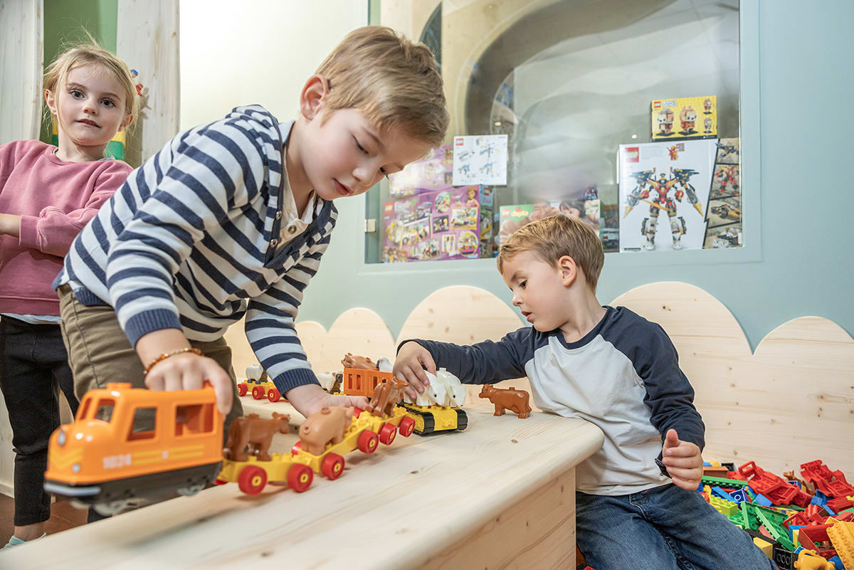 Jobs Valbella Resort Lenzerheide Kinderbetreuung Kids Inn created by the Lego Group
