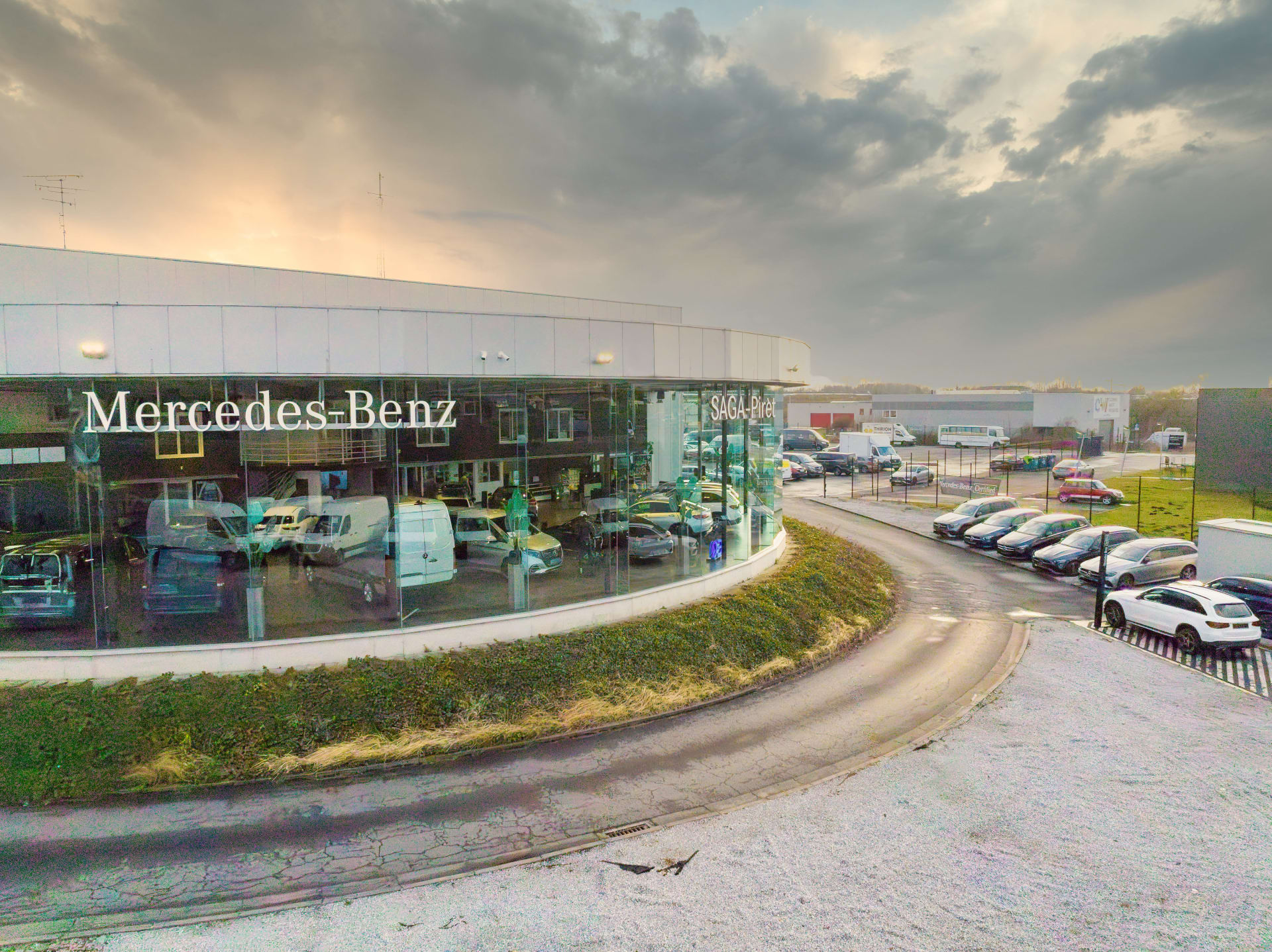 Concession SAGA Mercedes-Benz Saint-Ghislain en Belgique