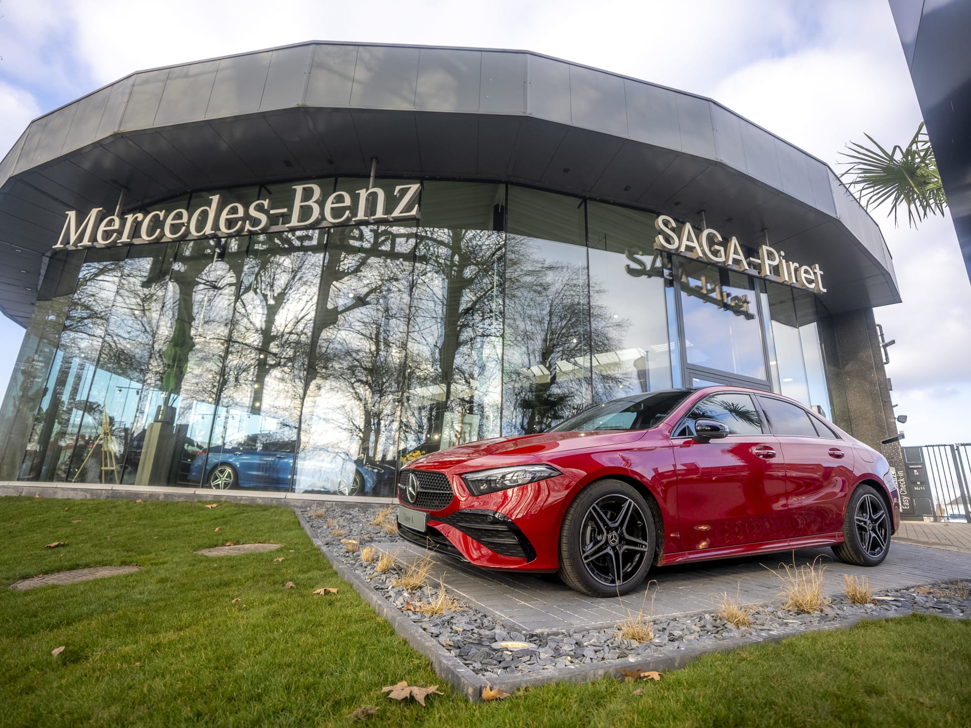 Concession SAGA Mercedes-Benz Tournai en Belgique