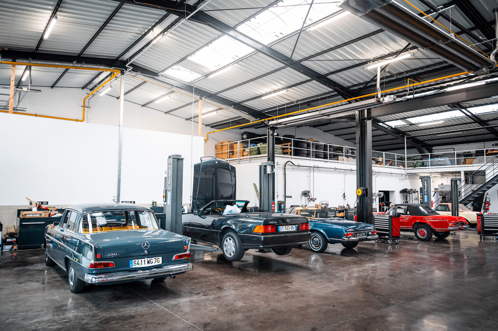 Atelier SAGA Classic dédié à la restauration de Mercedes-Benz de collection