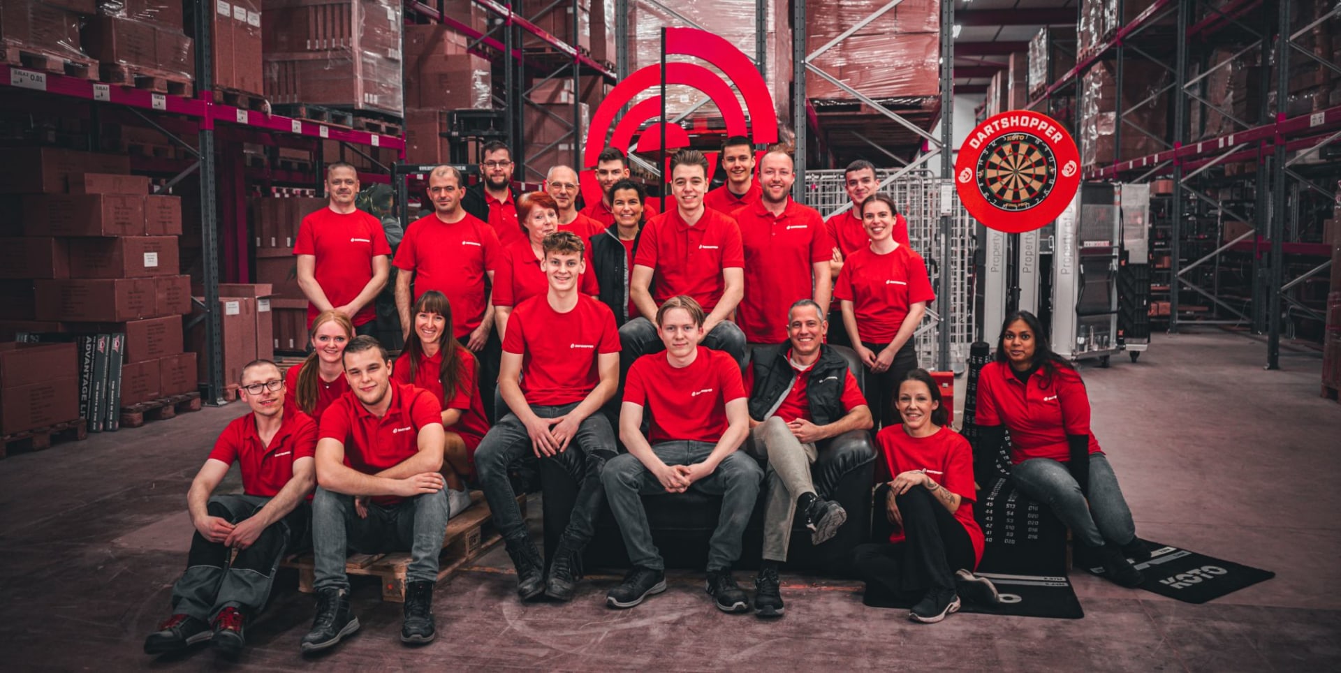 Collega's in het magazijn in Veldhoven