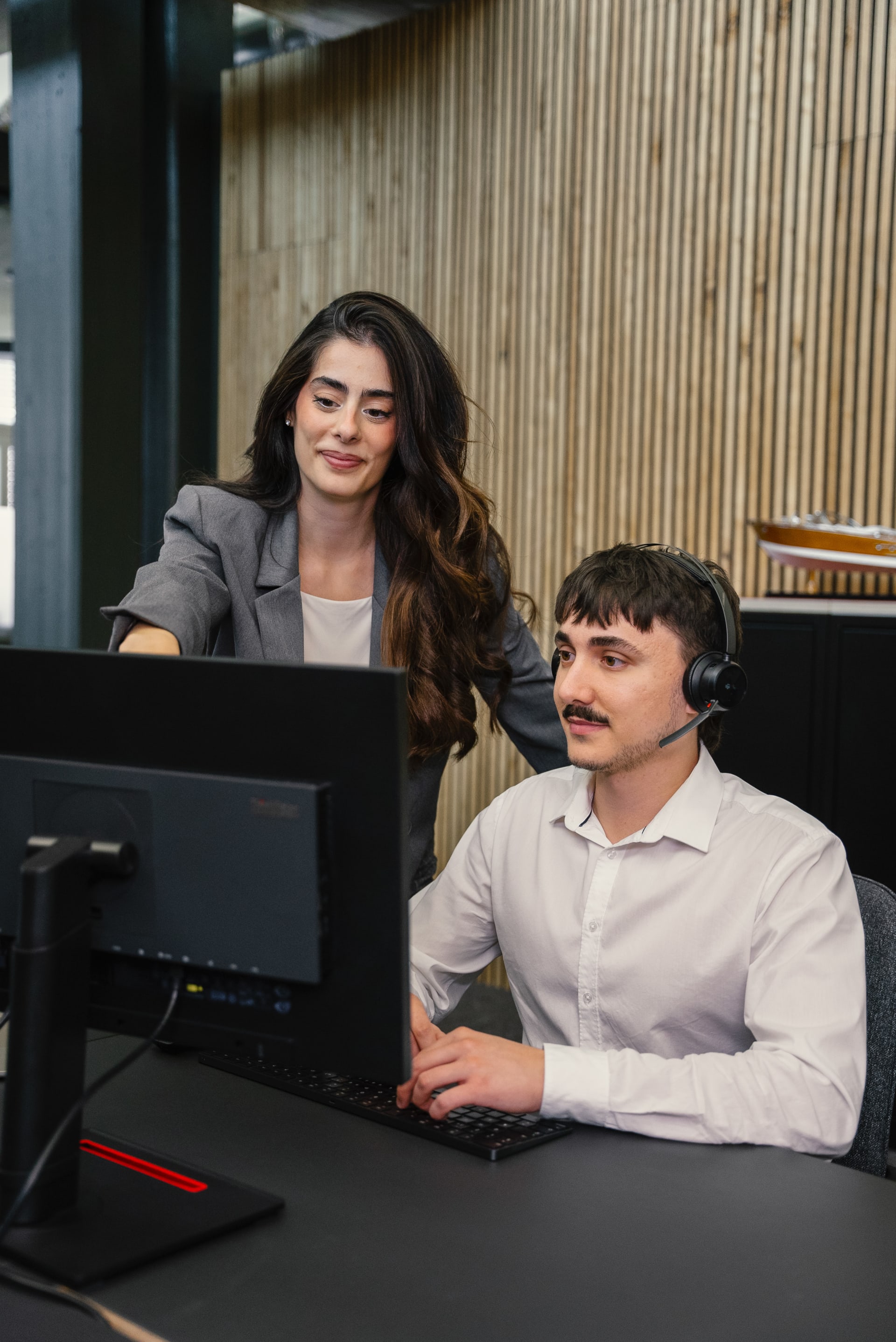 Meetingraum im Büro der Spataro Media GmbH in Zug